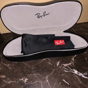 Ray-Ban Hard Shell glasses protective case kids in black with cleaning cloth